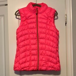 Athleta Neon Pink Puffer Vest, Sz XL
Good condition